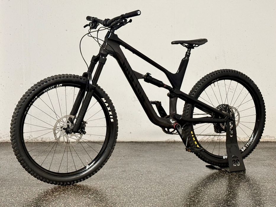 Canyon Spectral CF7 jak NOWY 2020 L 27,5 DT Swiss RS Pike Deluxe