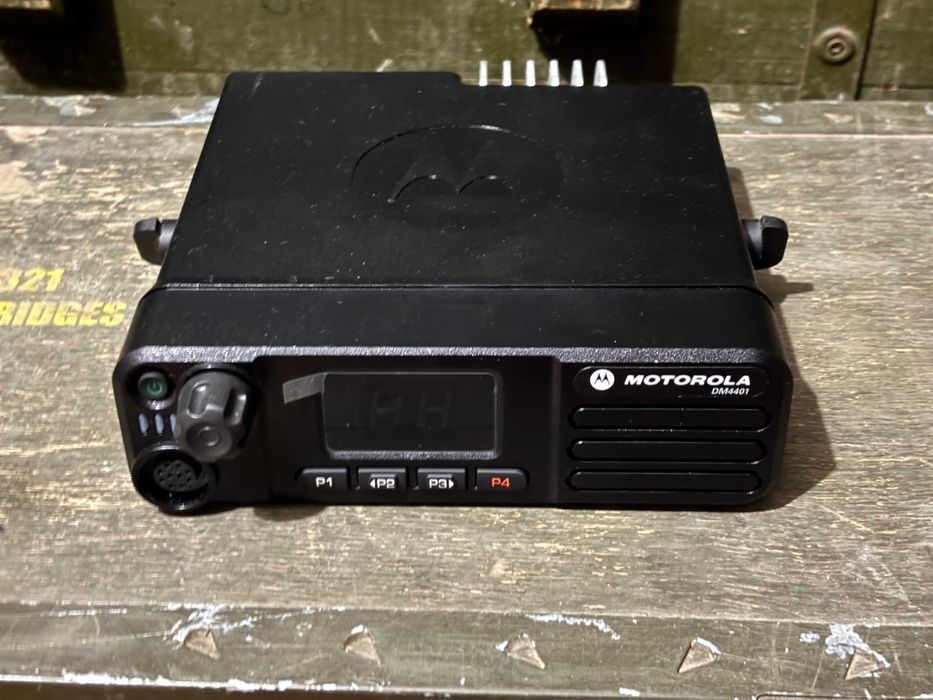 Motorola DM-4401e LP UHF AES