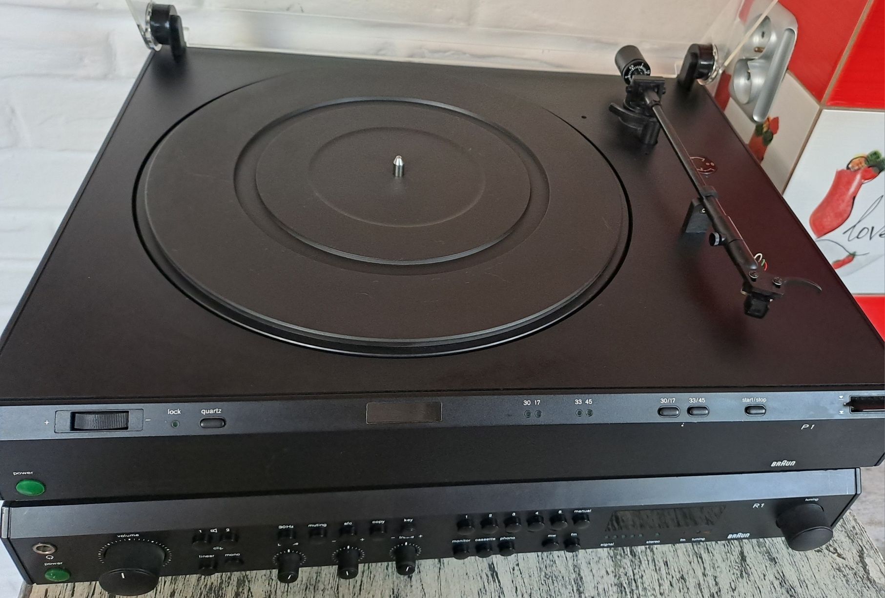 Amplituner Braun P1 z Gramofonem R1