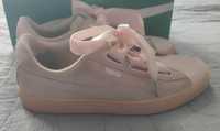 Жіночі кросівки PUMA Suede Heart BubbleWn`s р. 40,5