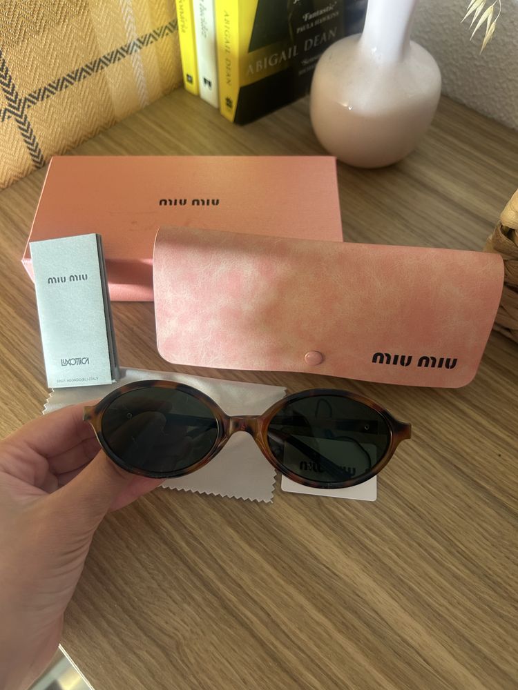 Oculos de Sol Miu Miu