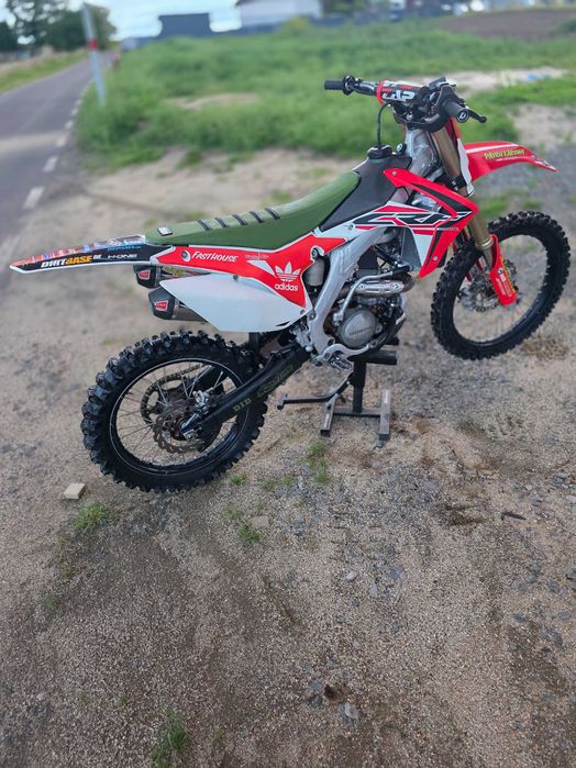 Honda CRF 250R –Gotowa do jazdy wsiadasz i lecisz!