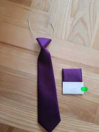 Elegancki krawat chłopięcy na gumce z poszetką