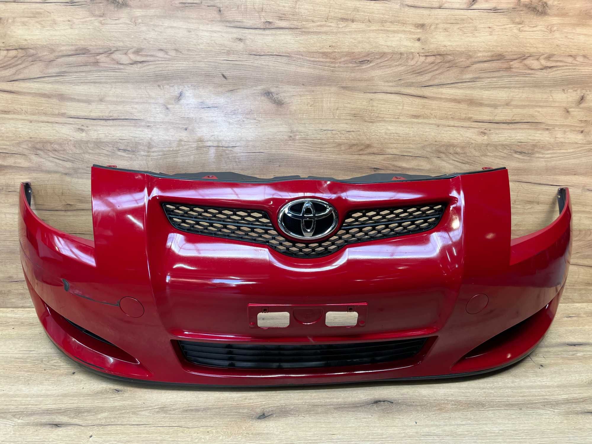 Zderzak przedni Toyota Auris kolor 3j6