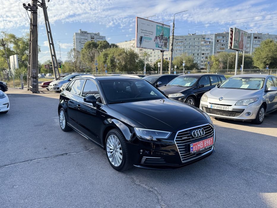 Продам AUDI A3 E-Tron