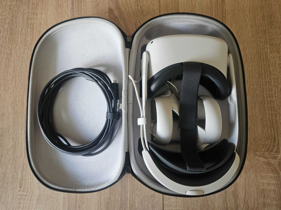 Oculus Quest 2 256GB + bateria + kabel + futerał