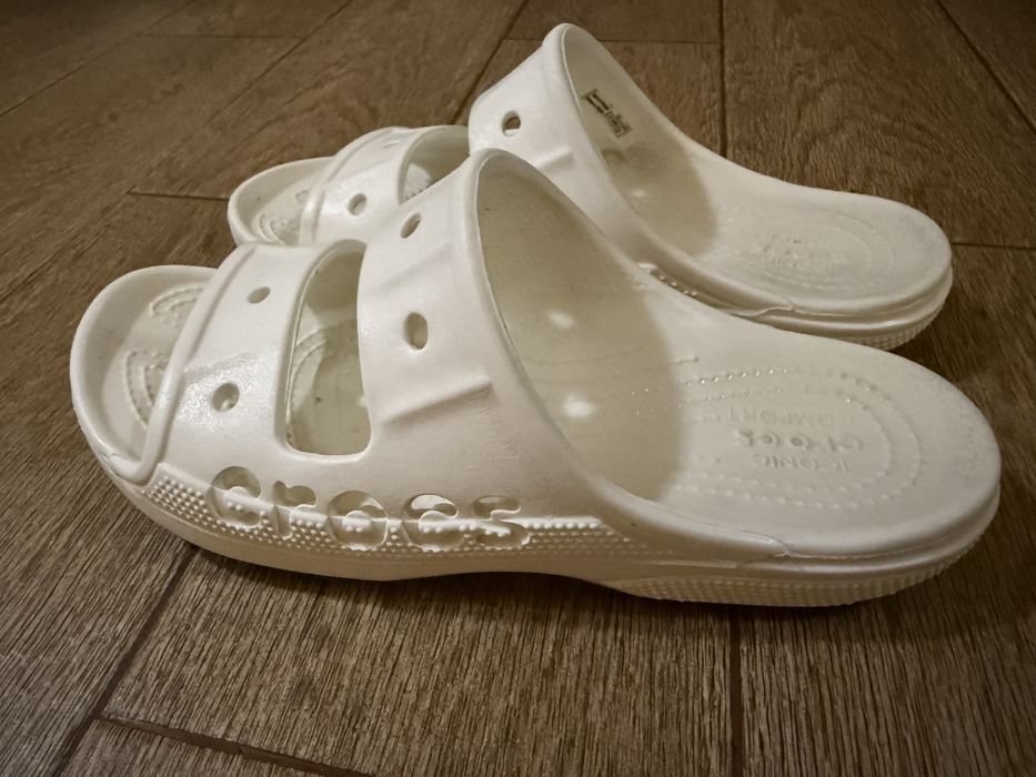 Жіночі crocs ( оригінал)