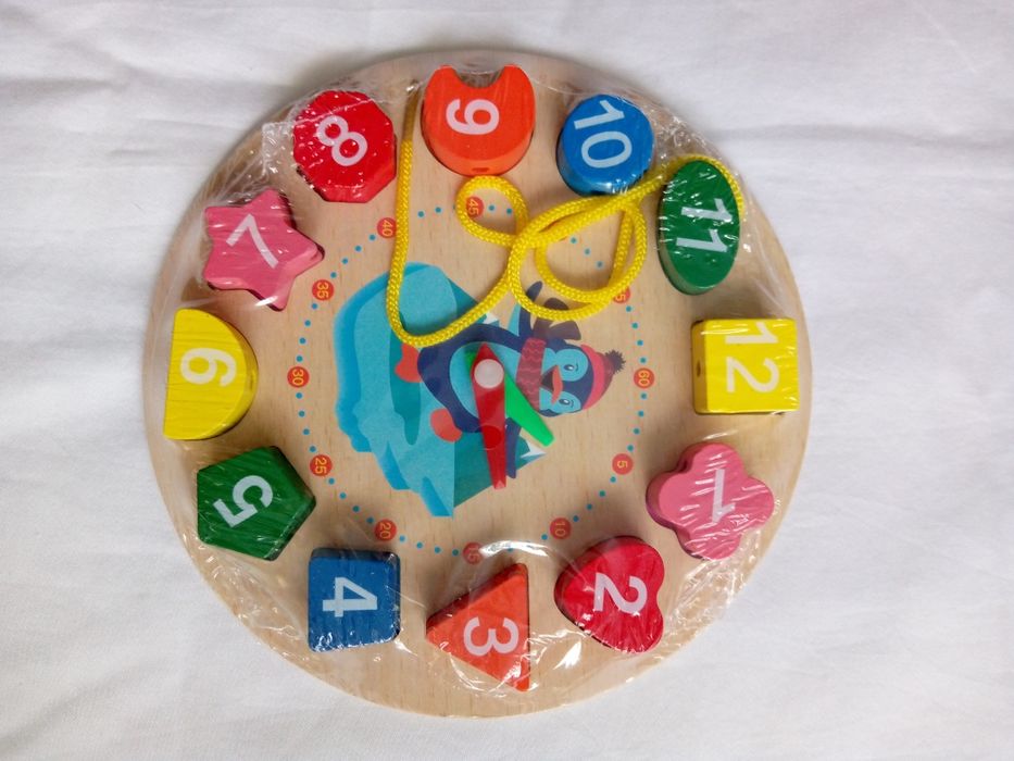 Сортер шнурівка годинник розвиваюча дерев'яна іграшка