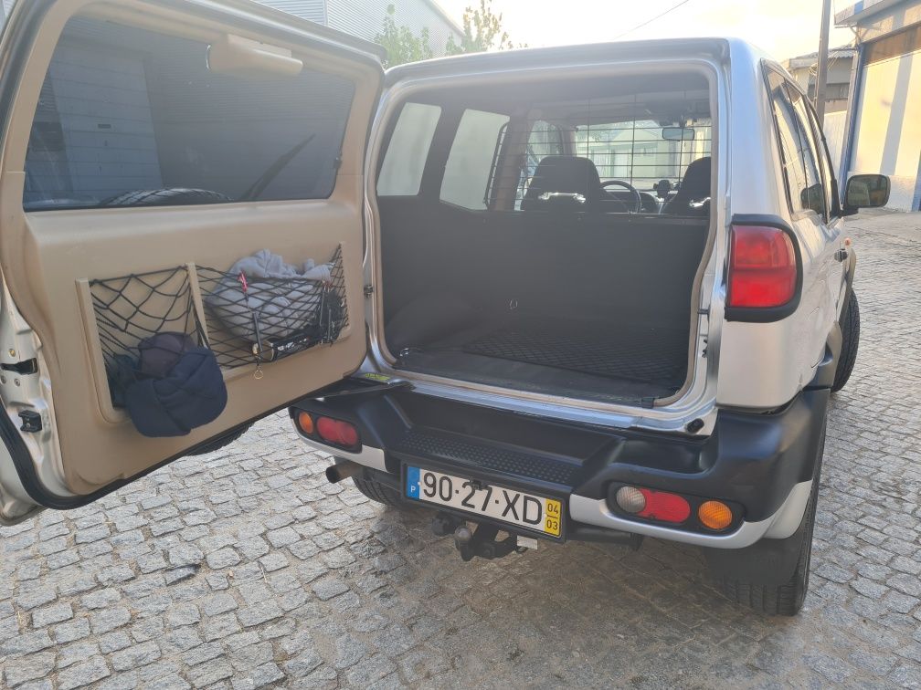 Nissan Terrano II 3.0