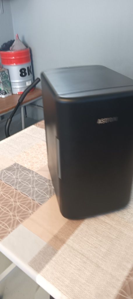 AstroAI Mini frigorífico