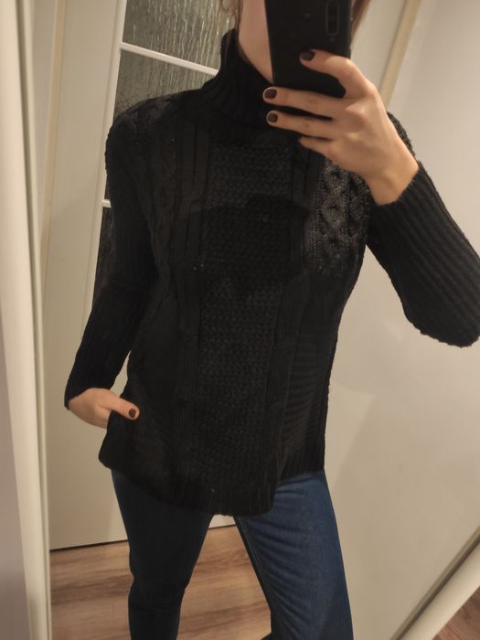 Czarny sweter z warkoczowym wzorem F&F