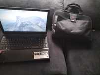 Computador portátil + monitor
