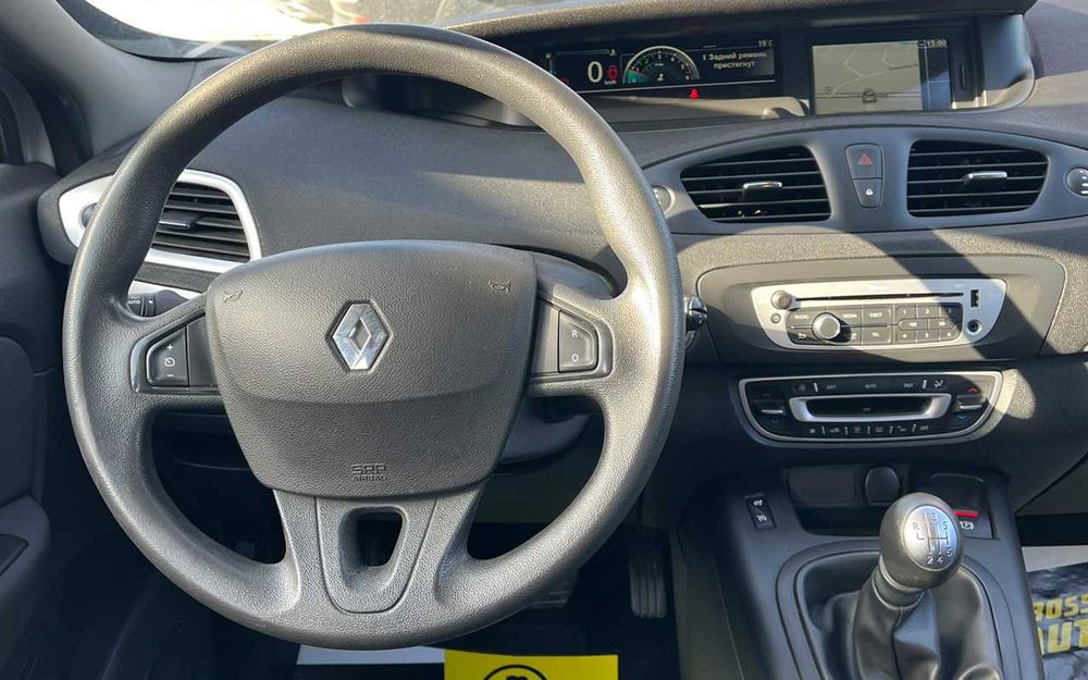 Renault Scenic 2015