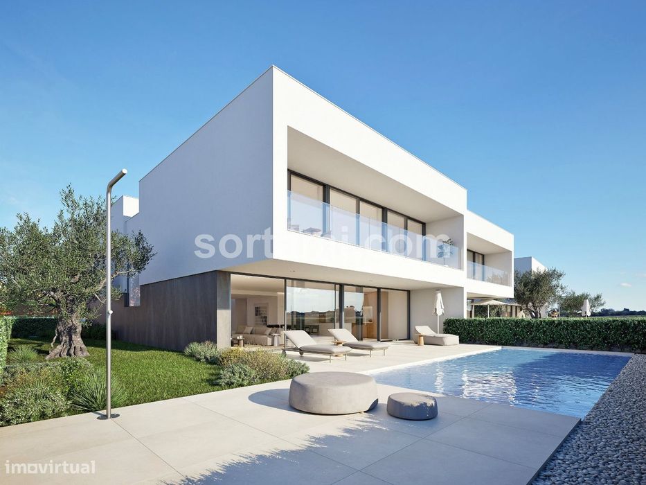 Moradia Geminada T4 Venda em Lagos (São Sebastião e Santa Maria),Lagos