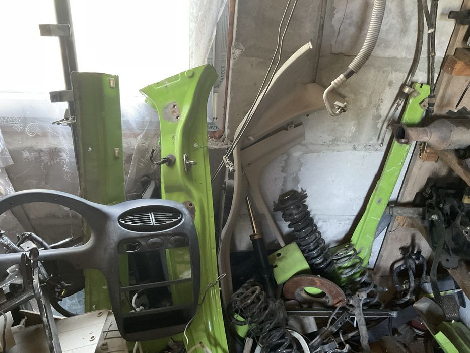 продається кондиціонер та ще інші запчастини чері кью кью