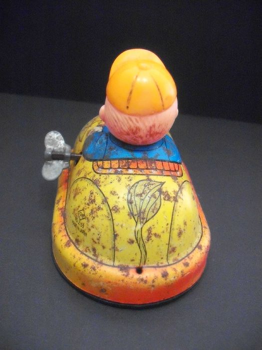 Boneco em chapa antigo Japonês