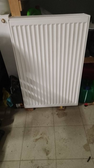 Grzejnik stalowy ścienny