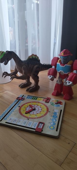 Іграшки  динозавр