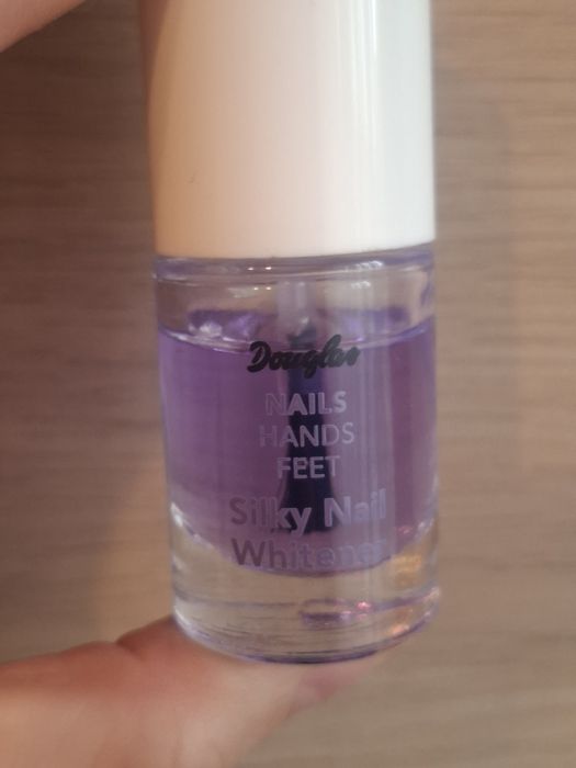 Douglas silky nail whitener do paznokci