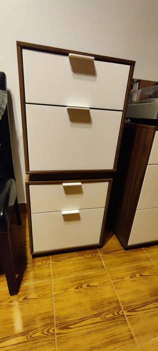 Mesinhas de cabeceira + Cómoda + Guarda-Roupa