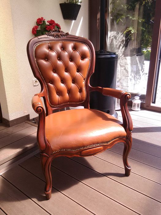 Fotel Ludwik Rzeźbione Skóra Antyk