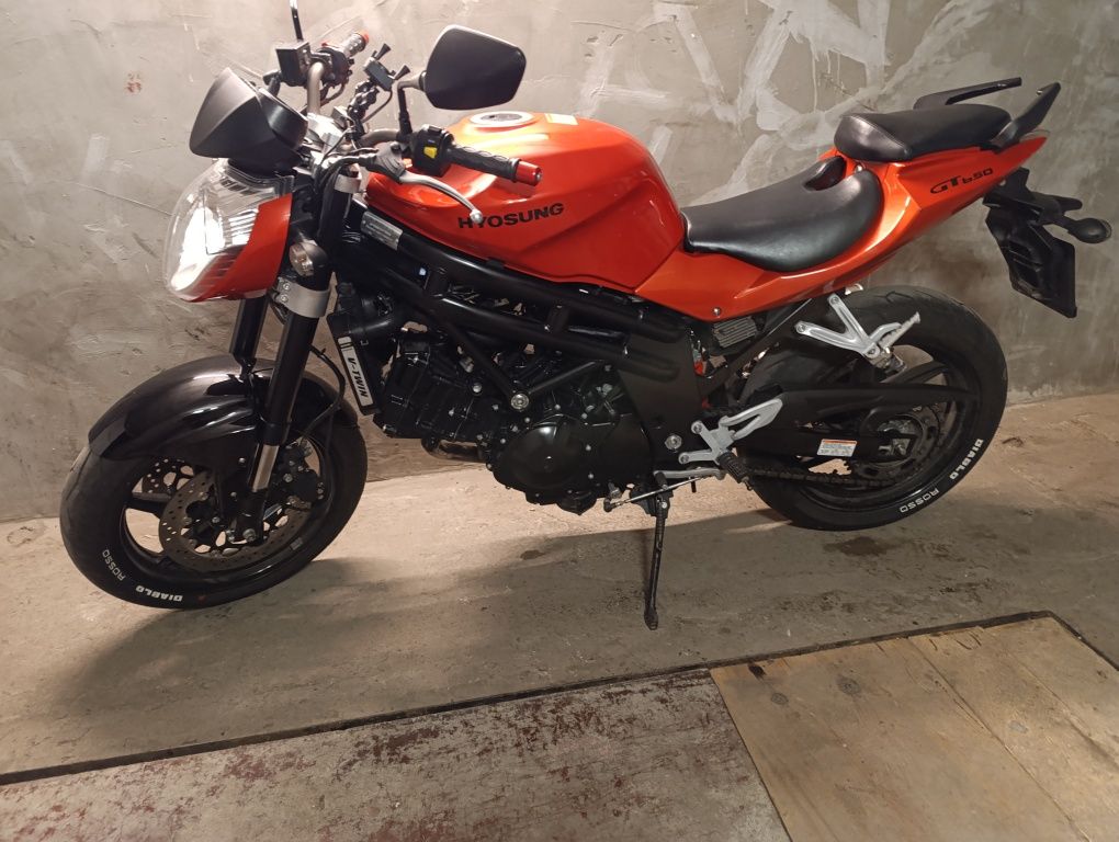 Motocykl hyosung gt 650