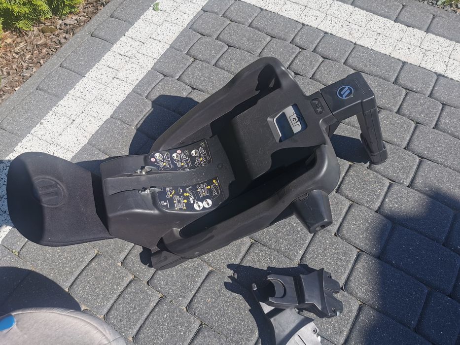 Nosidełko / fotelik samochodowy AVIONAUT z bazą