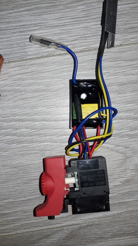 Wirnik młotowiertarka Erbauer ERH750 SDS Plus wiertarka udarowa