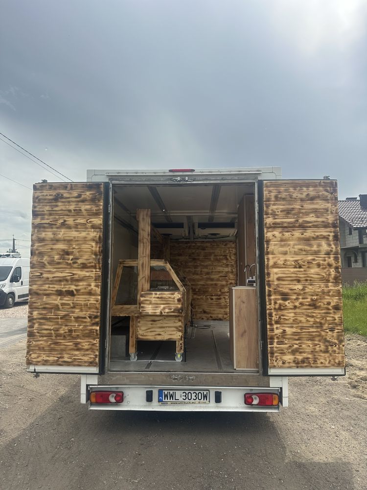 Auto sklep Fiat ducato food truck kompresor po regeneracji
