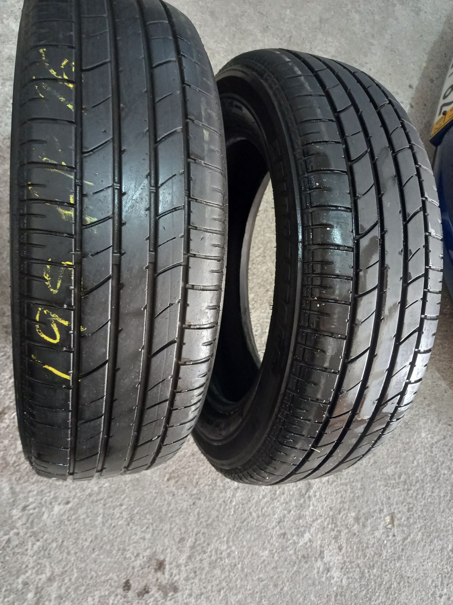2 Pneus 195/60R16 C Bridgestone