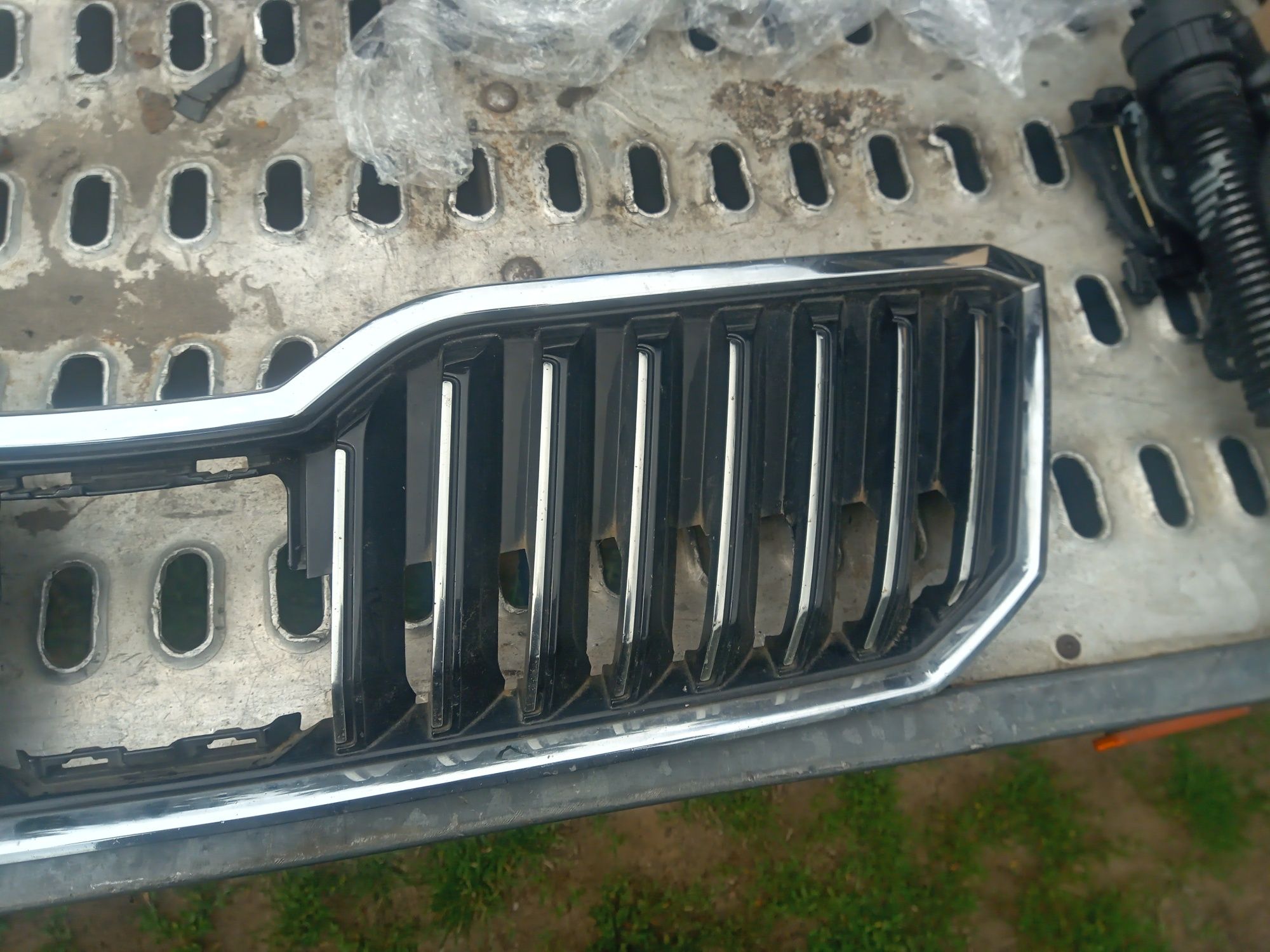 Skoda superb 3 atrapa grill