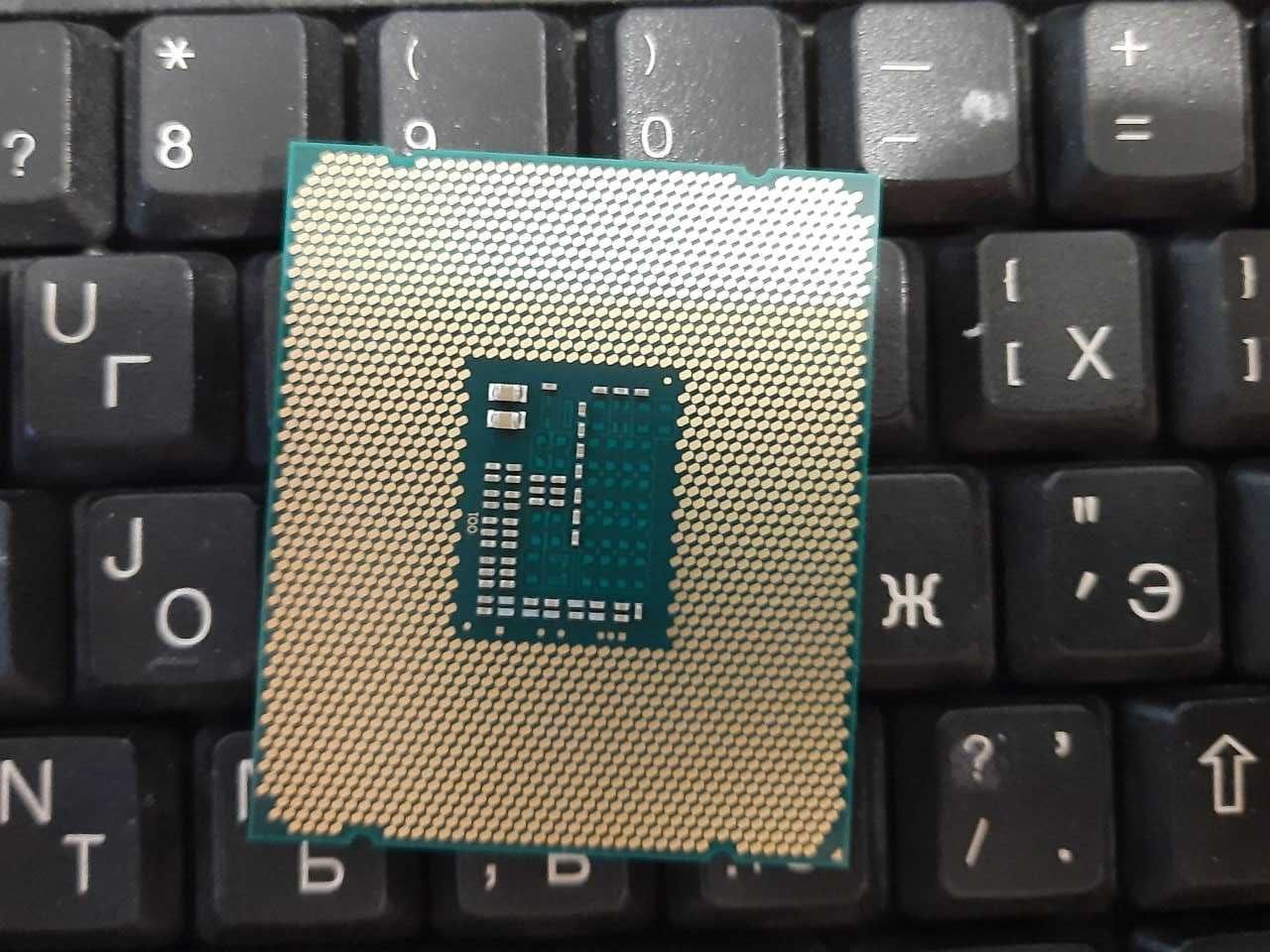 Процессор Intel Xeon E5-1650v3 LGA 2011-3 SR20J