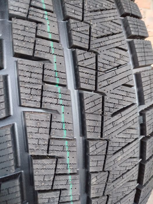 Шини 265/50R20	Kapsen	 AW33 | нові зимові 4шт