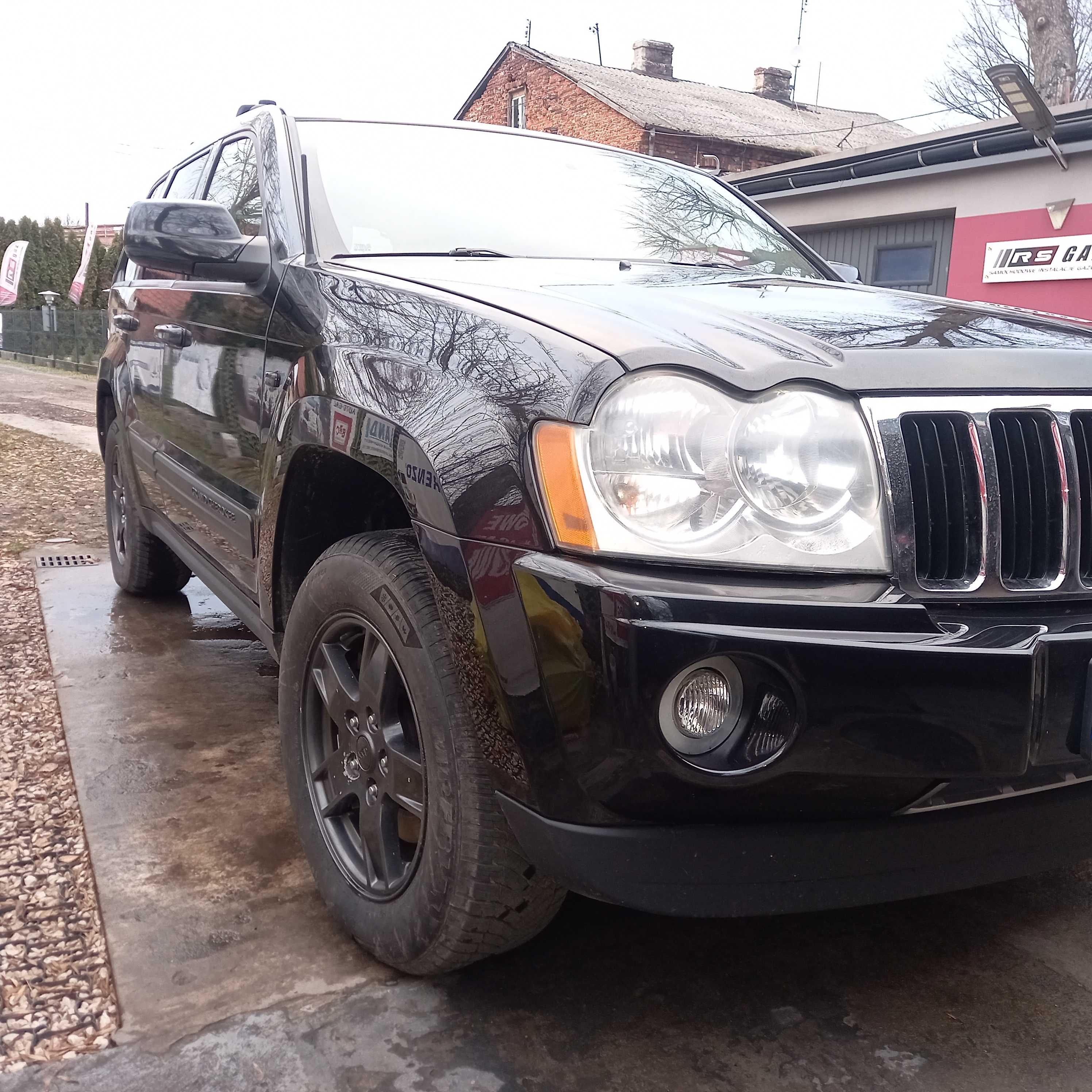 Jeep Grand Cherokee WK  .