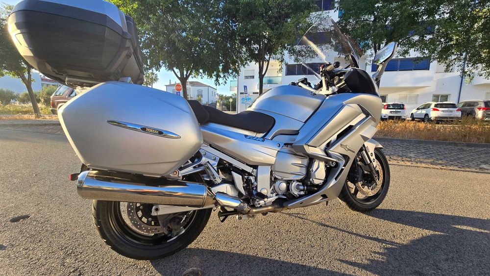 Yamaha FJR 1300 AE (Ultima geração)