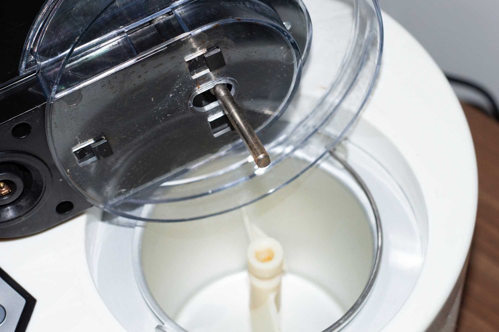 Maszyna do lodów Camry CR 4460 z agregatem | Lody domowe w 1h