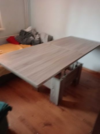 Stół funkcyjny drewniany