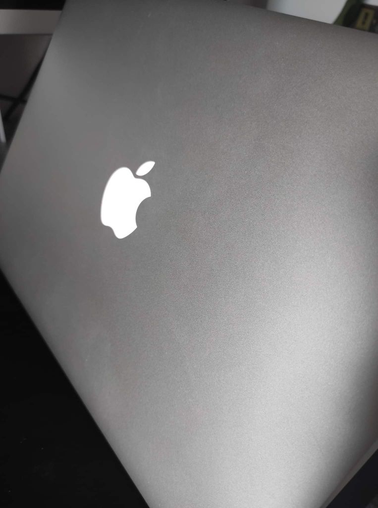 Laptop Apple MacBook Air 13” (2015)