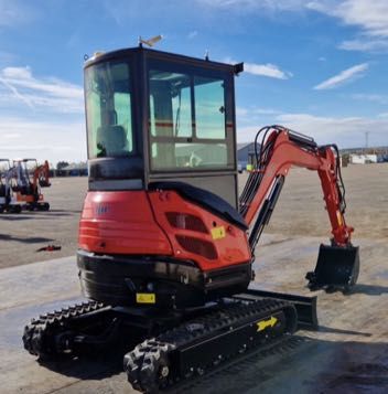 minikoparka HT25 2.5t 2500kg NOWA