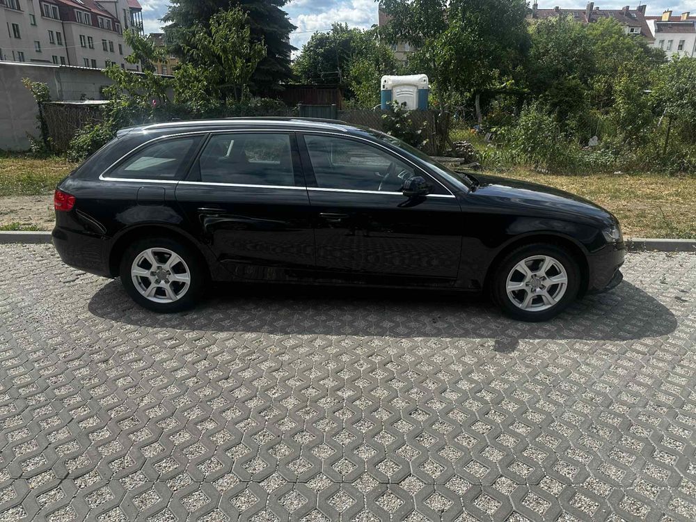 Audi A4 B8 1.8 tfsi Xenon LED Alcantara MMI 2011r