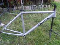 CUST-TEC rama Alu 26/27,5 Roz. 19'' Lekka Acros  Polecam
