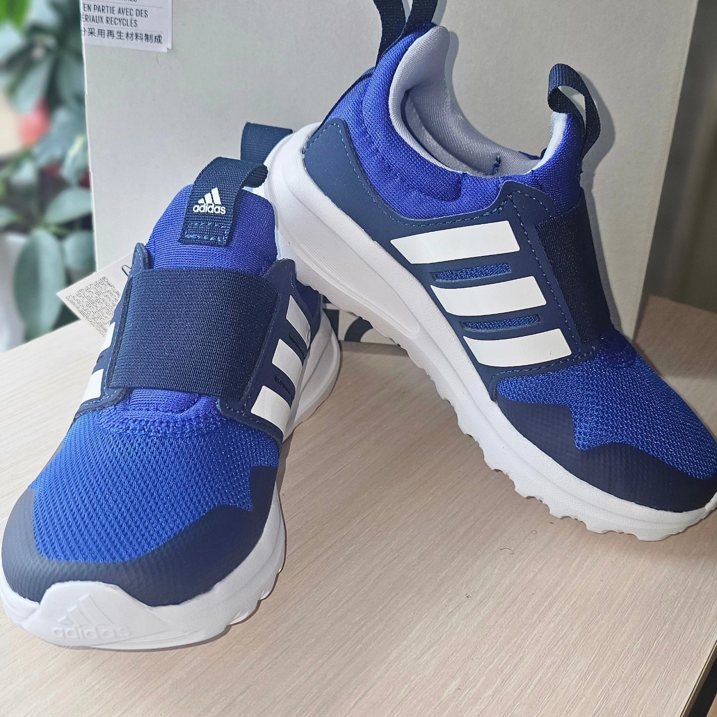 Adidas дитячі 28 розмір