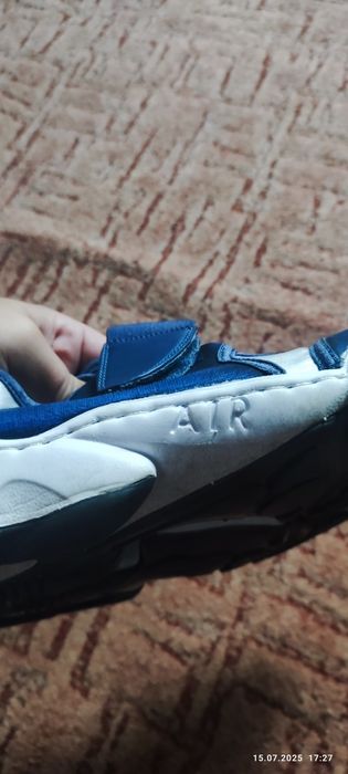 Продам сандали Nike air