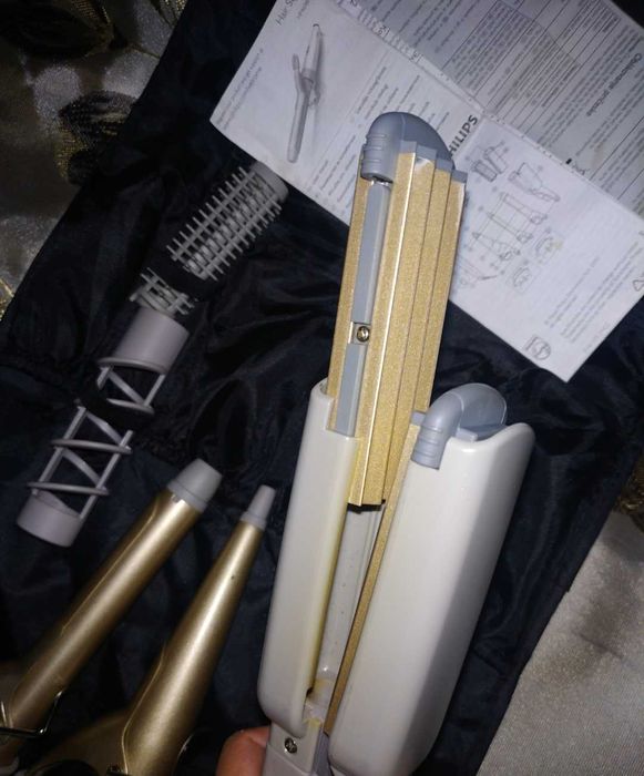 Продам плойку Филипс 7шт. насадок в чехле, в рабочем состоянии.