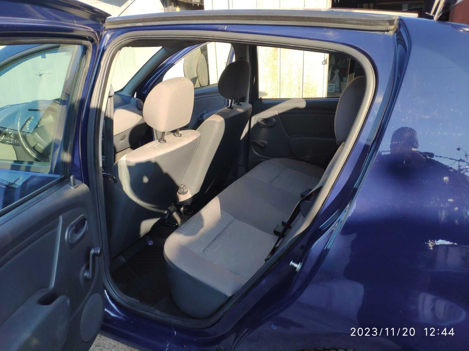 Dacia sandero 2010