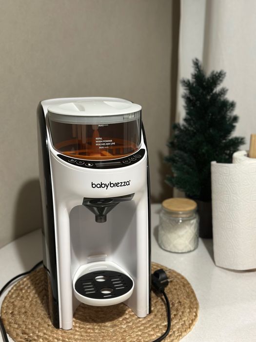 Машинка для приготування суміші Baby Brezza