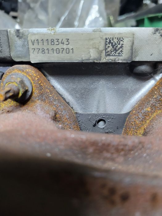 Гбц головка BMW  2.0d 781260303