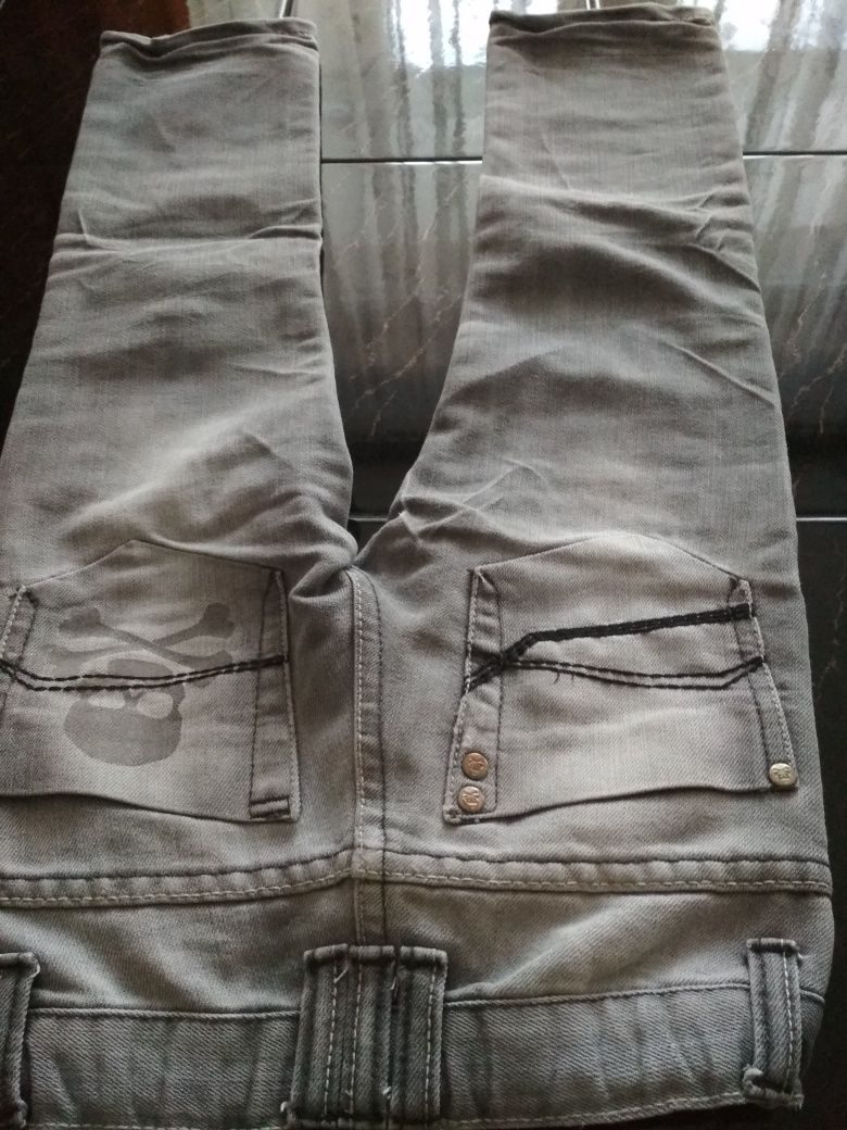 Spodnie chłopięce r 104 /110 (wymiary).