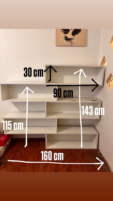 Solidny i pojemny biały regał IKEA na książki