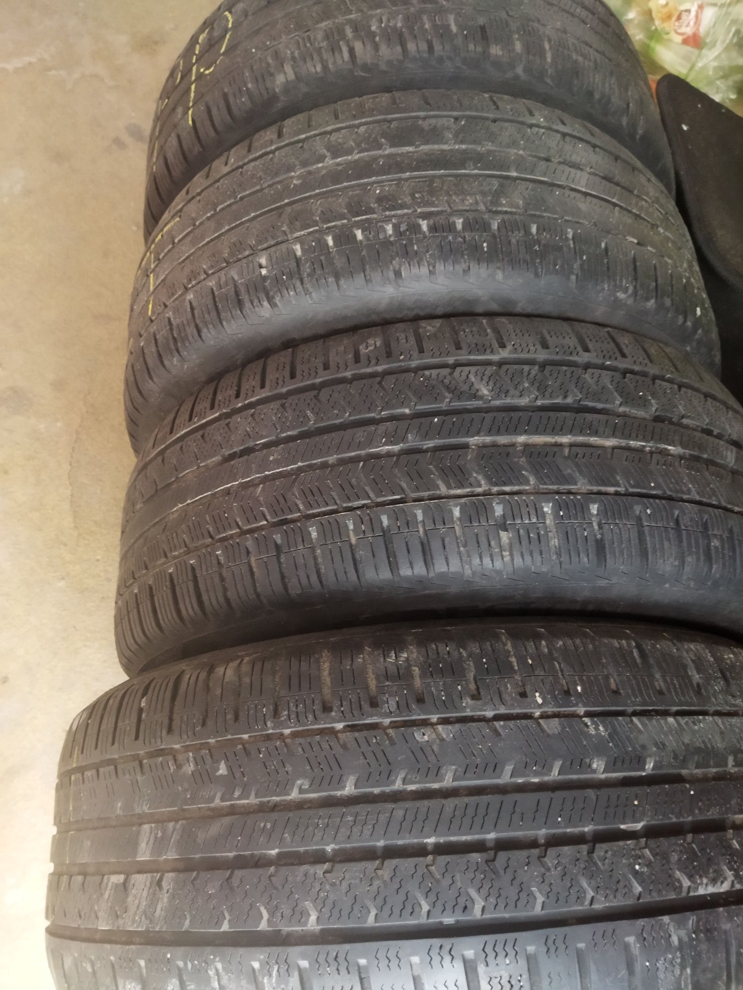 Opony całoroczne 4x 235/50R18